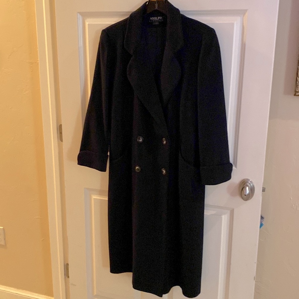 Black Women’ Coat.  Adolfo Classics.  75%Wool, 25% Nylon, Size 14P